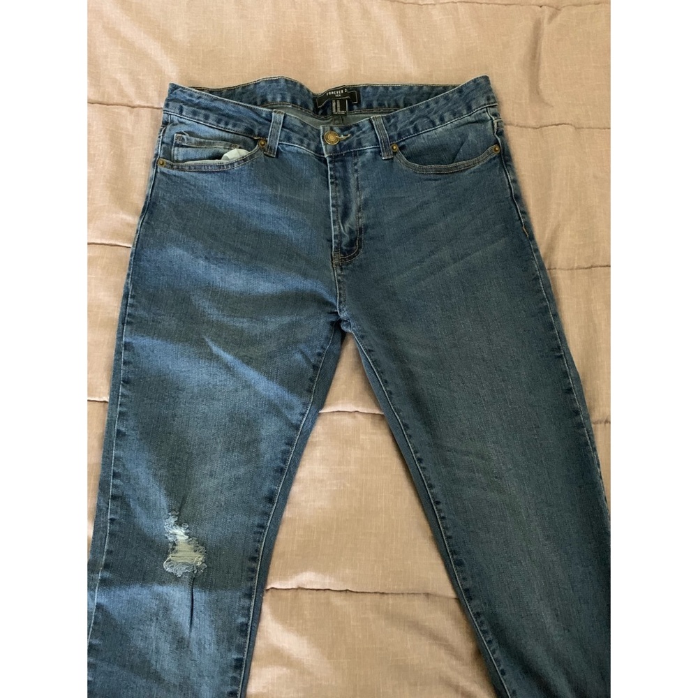 Jeans - Picture 2 of 4